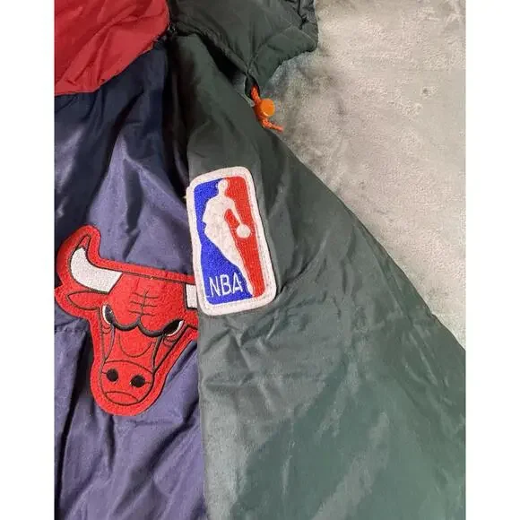 Sports Pro Chicago Bulls Men’s Small Colorblock Puffy Hooded Jacket NBA NWT Rare - Picture 14 of 15